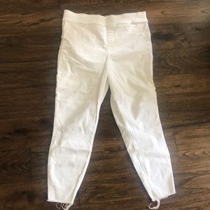 NWOT. White denim lightly distressed Spanx Jeans
